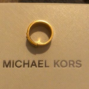 Michael kors ring size 6